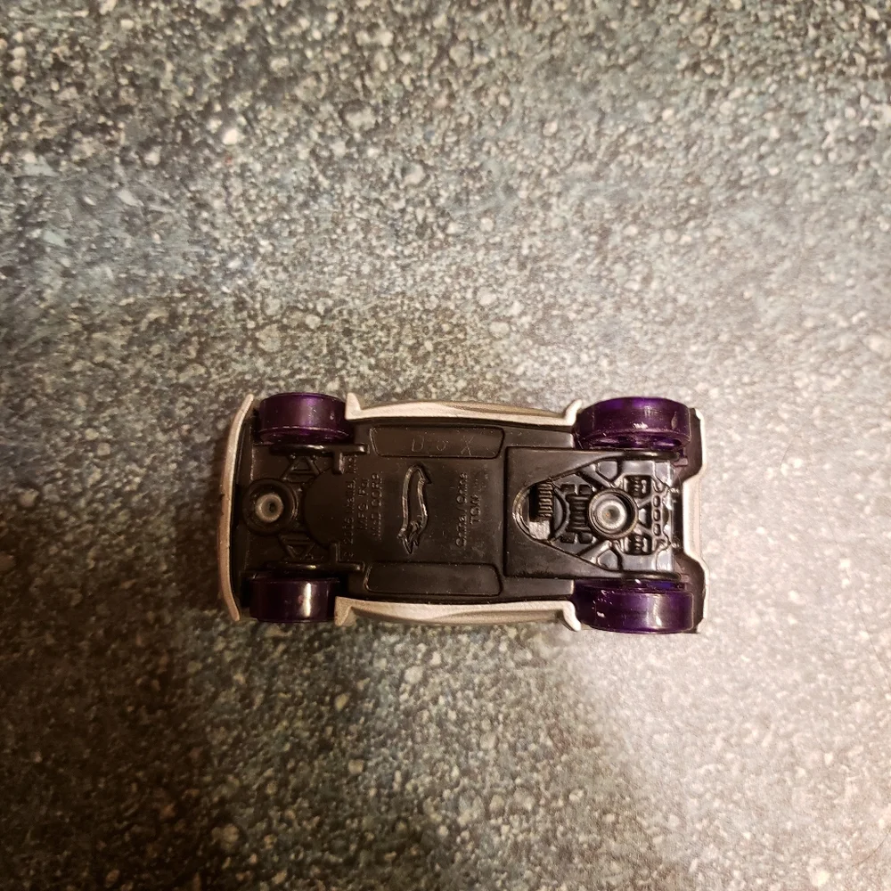 Mattel silver and purple car - Picture 4 of 4